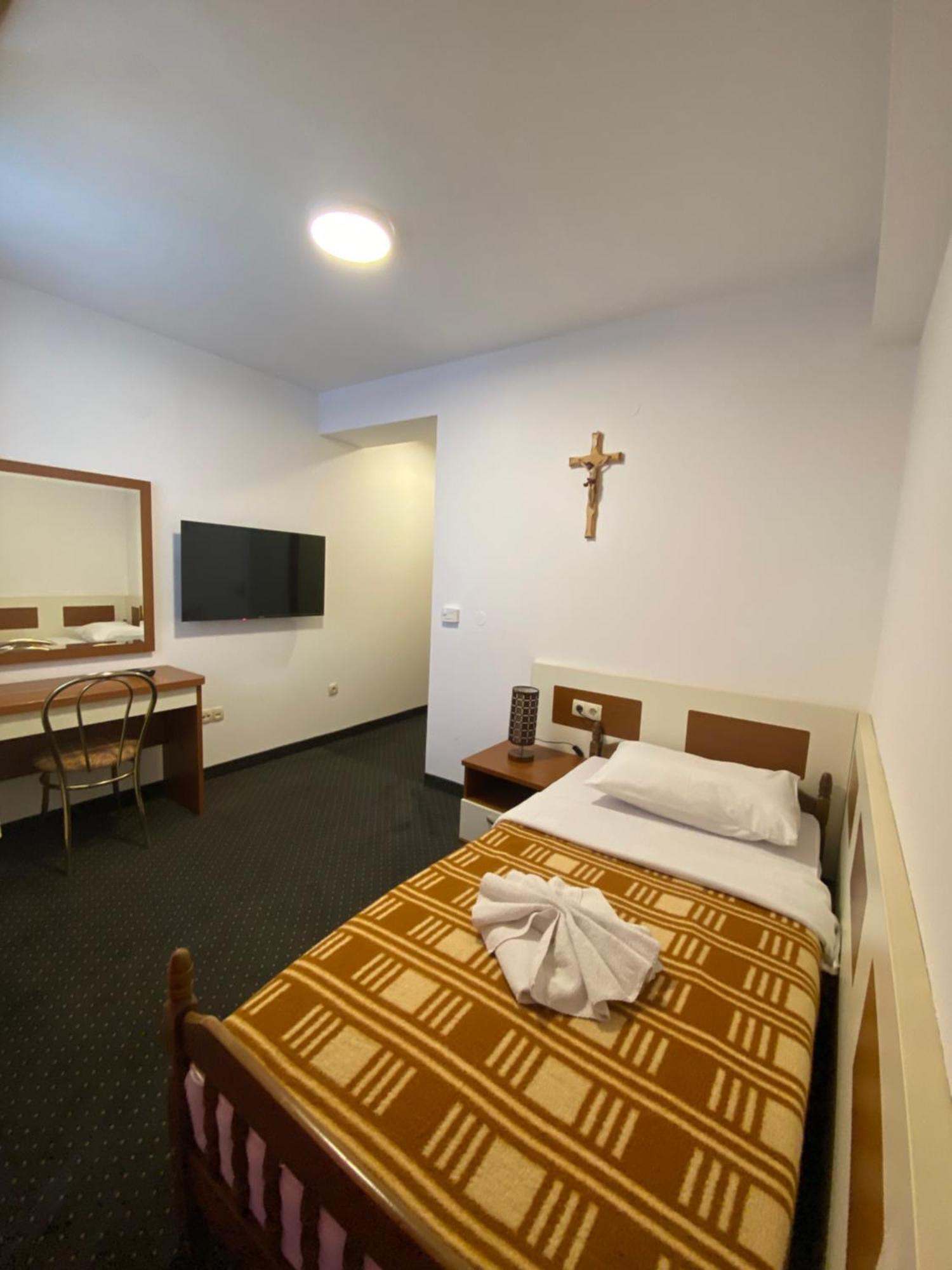 Hotel Frankoni Medjugorje Exterior photo